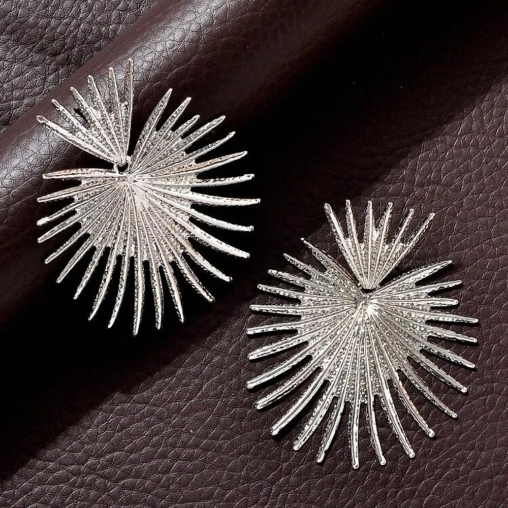 Silver tone star bursts earrings light weight